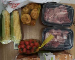 古法秘制土豆燉排骨的美味之旅，附完整采購(gòu)清單