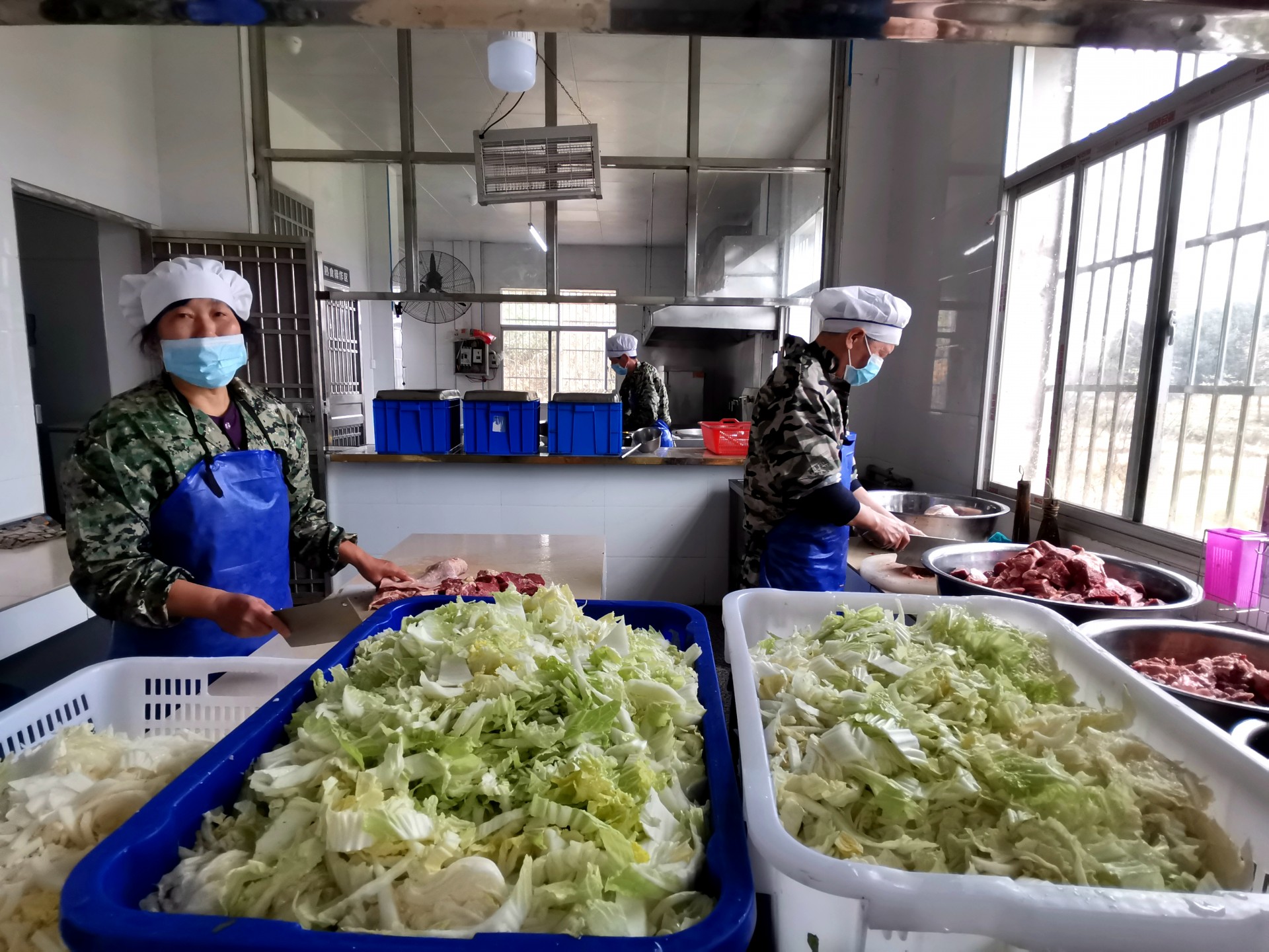 鄉(xiāng)村小學(xué)引入高科技檢測設(shè)備 各地推廣食品安全科普進(jìn)校園